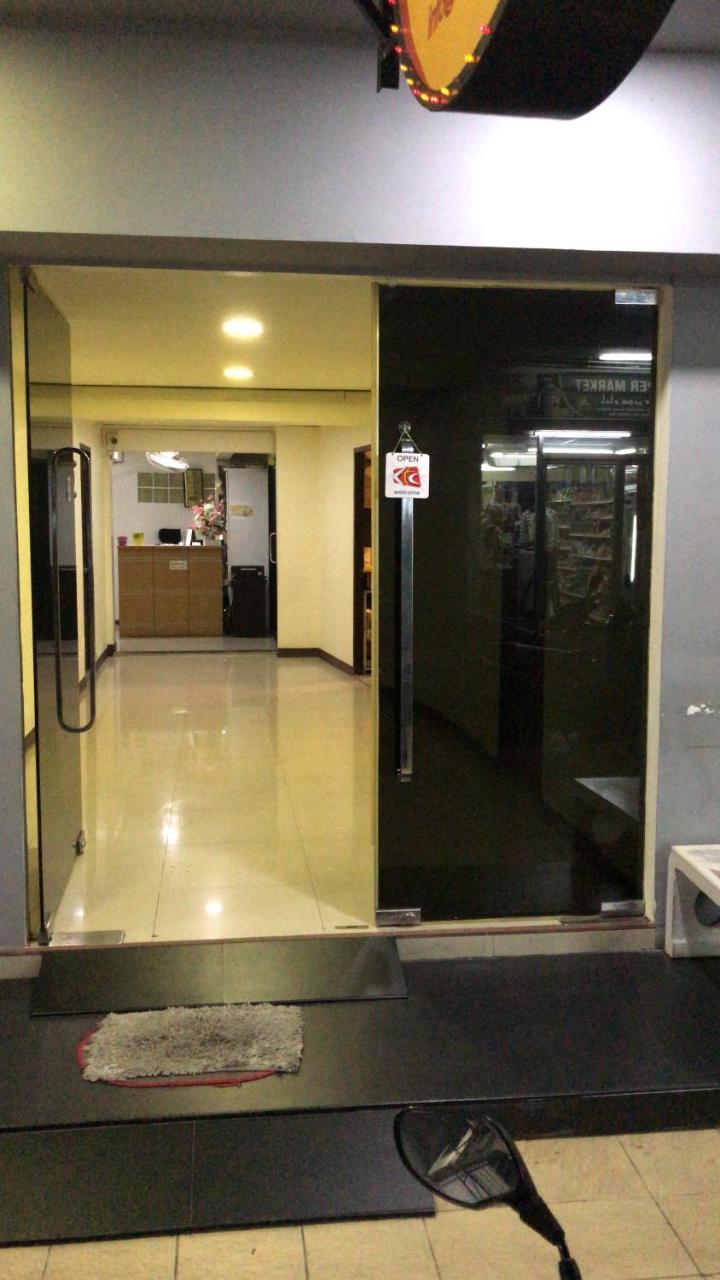 Uno Inn Banguecoque Exterior foto